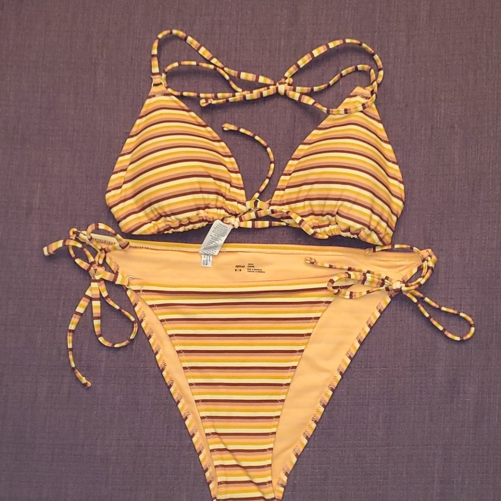 AMERICAN EAGLE BIKINI TOP AND BOTTOM